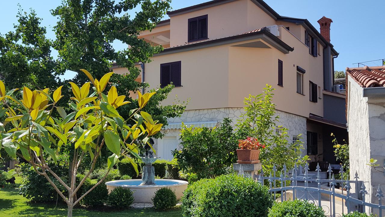 Apartments Ginkgo Banjole Ngoại thất bức ảnh