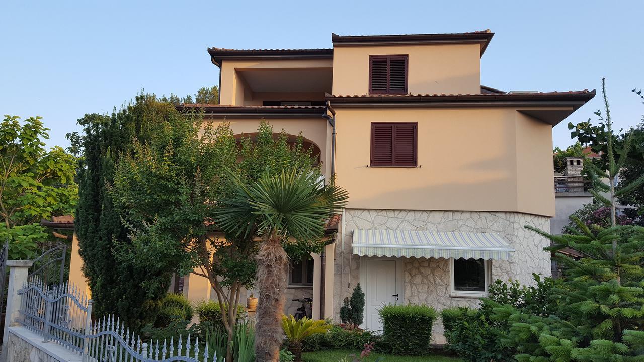 Apartments Ginkgo Banjole Ngoại thất bức ảnh